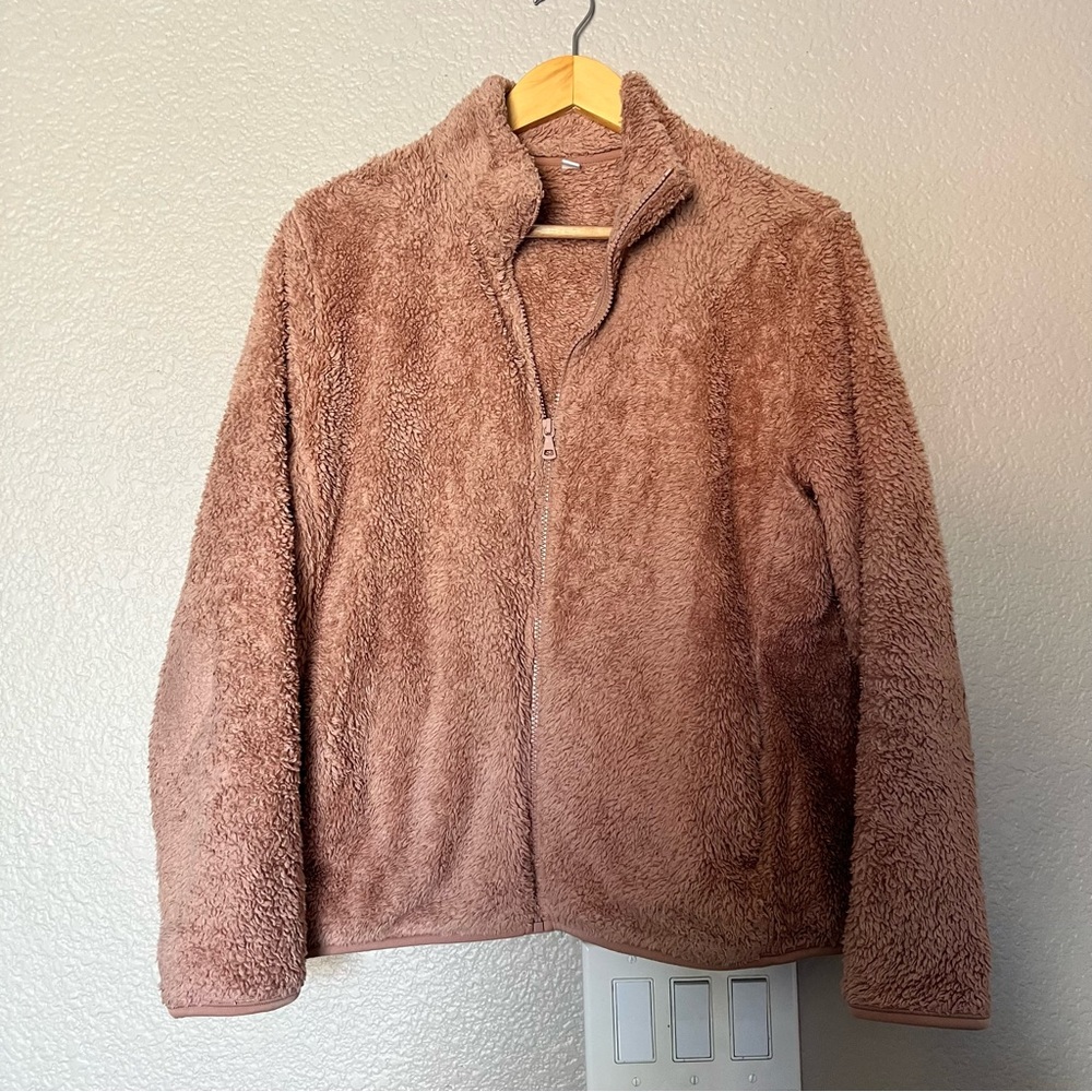 Uniqlo Furry Jacket lightweight